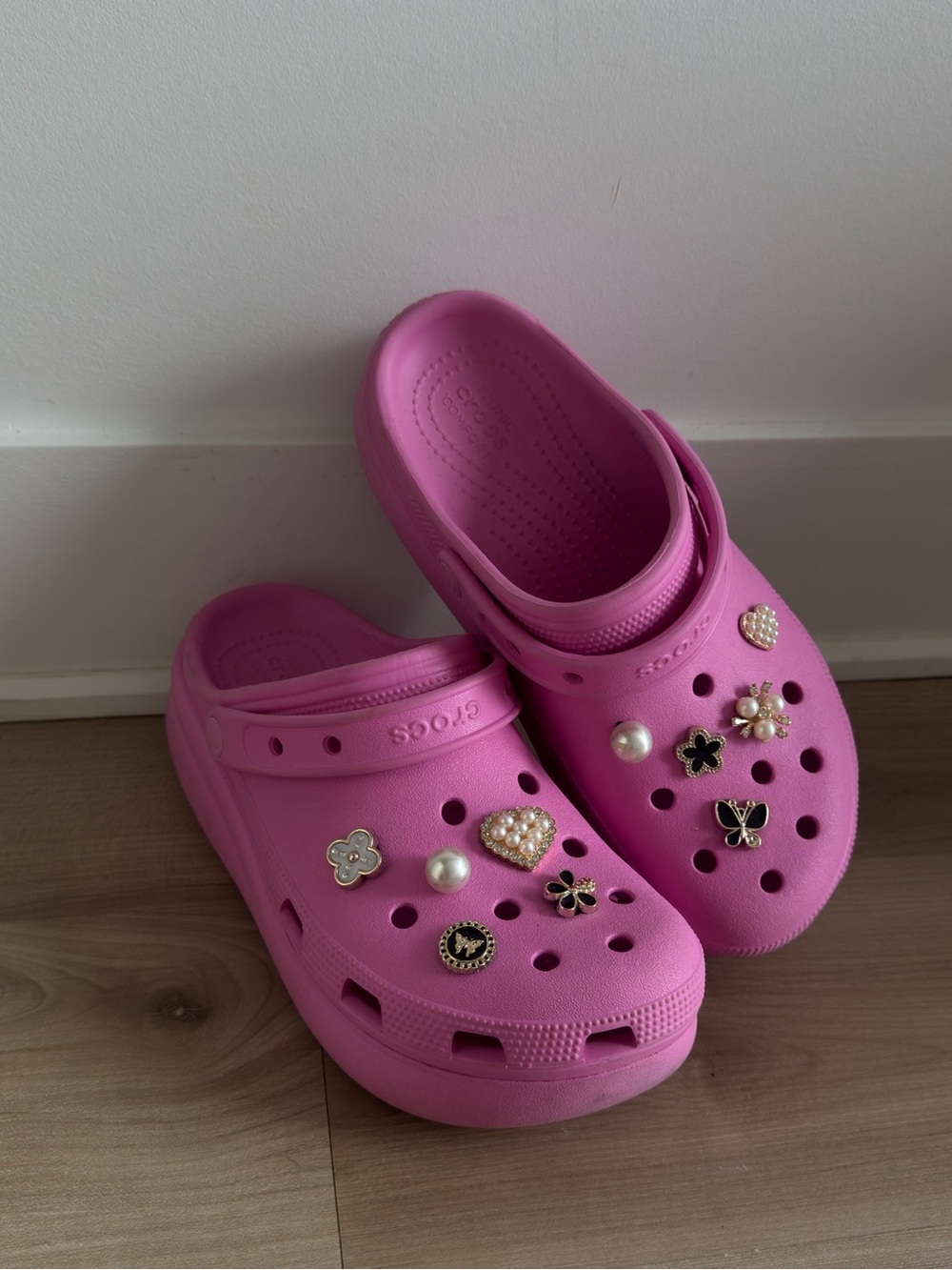 CROCS Kids Pink Platform Clogs with Decorative Charms